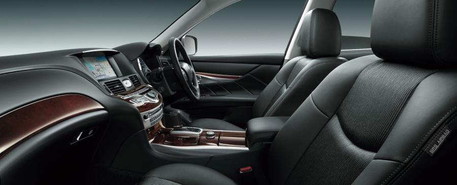  Nissan Cima Hybrid 2012 года  (фото 21 из 48)
